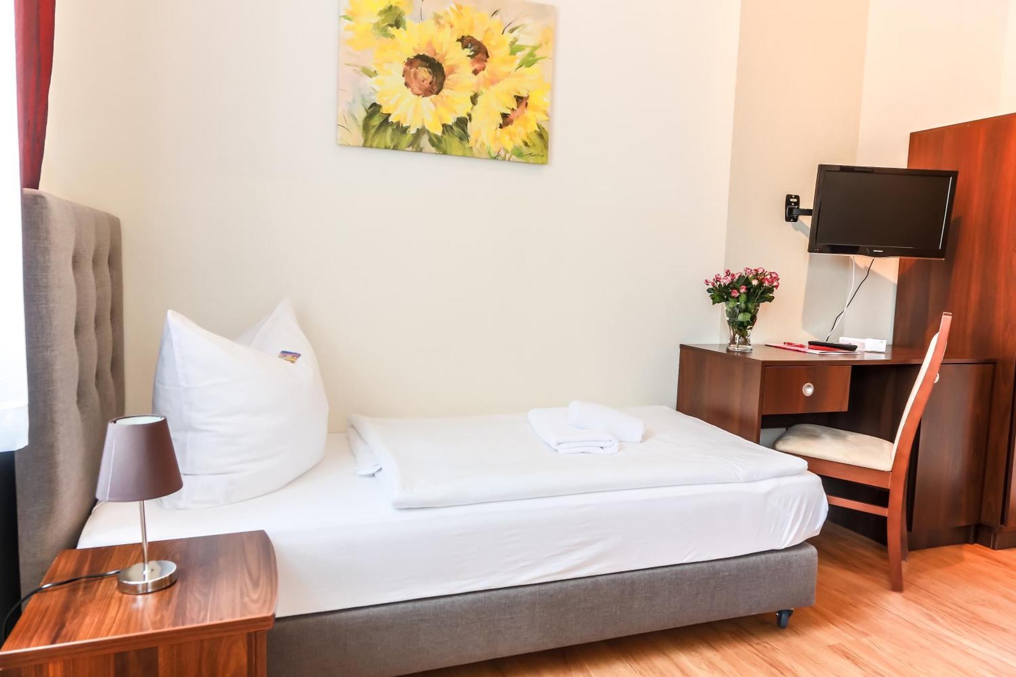 City Residence Hotel Frankfurt Oder Bahnhof Esterno foto