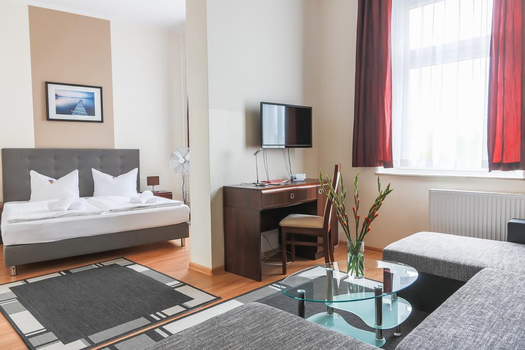 City Residence Hotel Frankfurt Oder Bahnhof Esterno foto